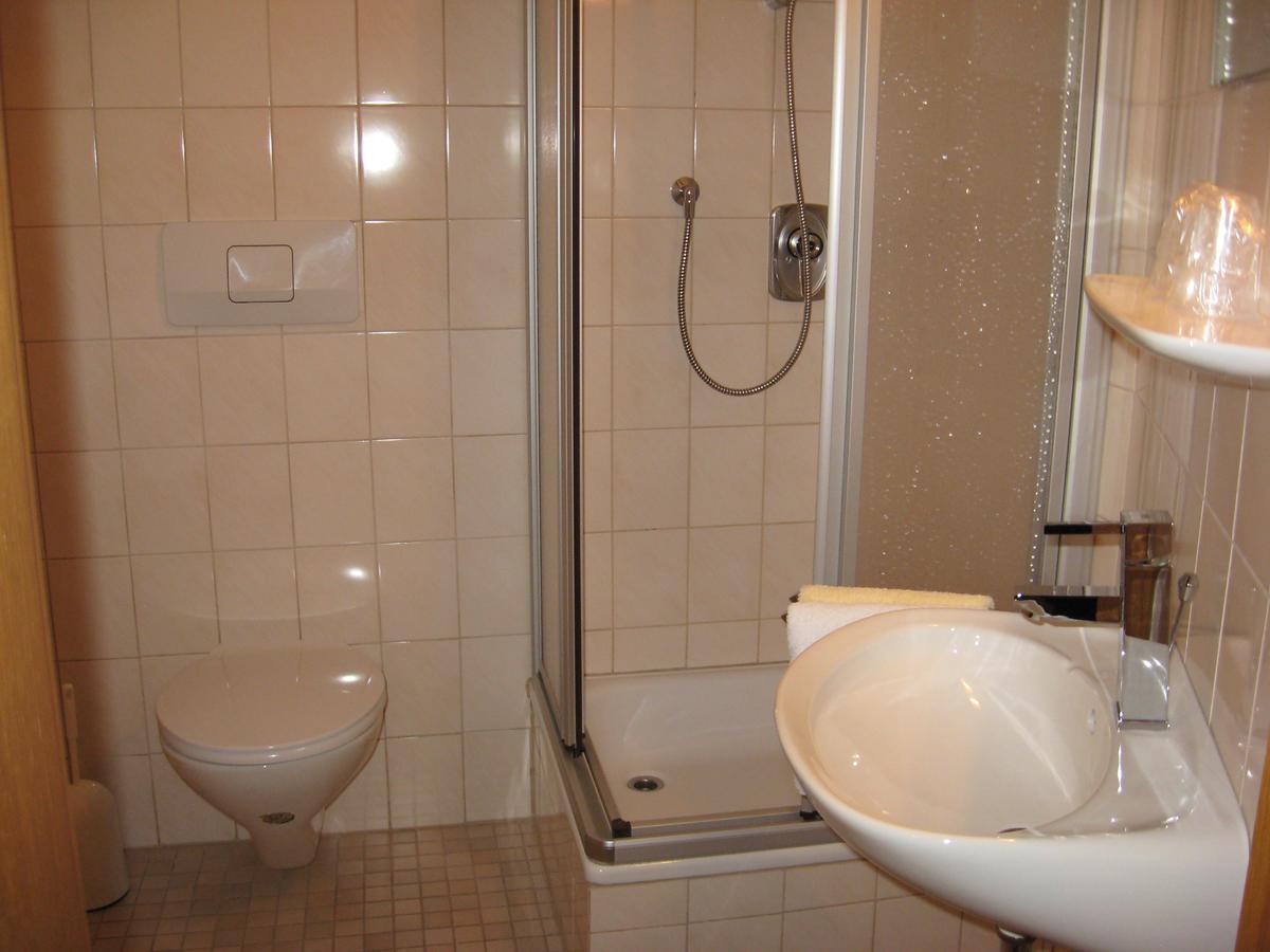 Hotel-Gasthof Zum Hirschen Durrwangen Bilik gambar